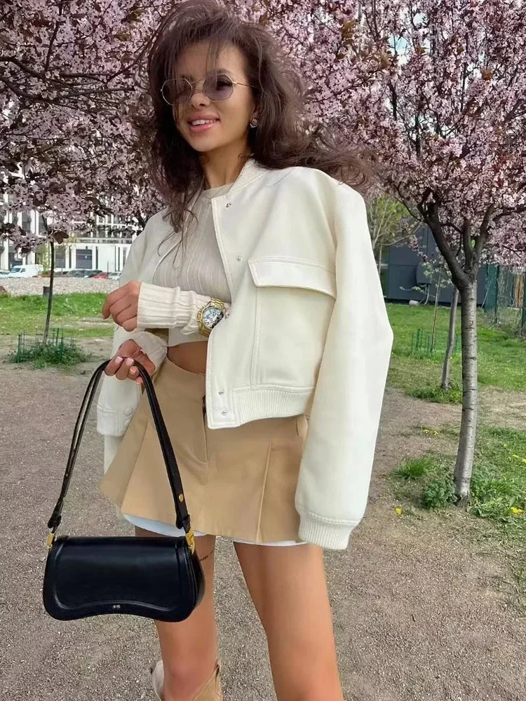 1 Uds. Chaqueta Bomber para mujer, abrigo blanco con botones para otoño e invierno, chaquetas recortadas de aviador de béisbol para mujer, prendas de vestir exteriores cortas de manga larga