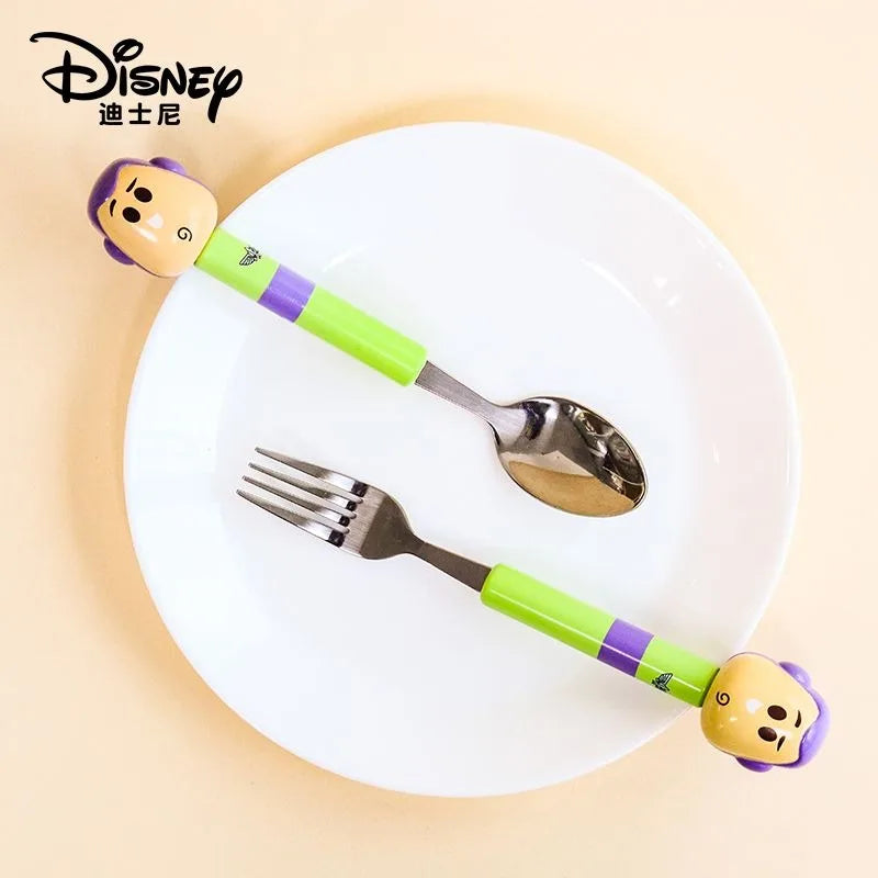 Vajilla creativa de animación de dibujos animados de oso fresa de Toy Story de Disney, bonita muñeca, cuchara, tenedor de acero inoxidable, vajilla para bebé