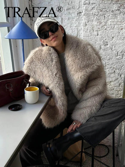 TRAFZA, chaqueta recortada de piel sintética a la moda para mujer, abrigo de manga larga con botón frontal a presión, prendas de vestir exteriores para mujer, abrigo grueso con cuello de solapa elegante